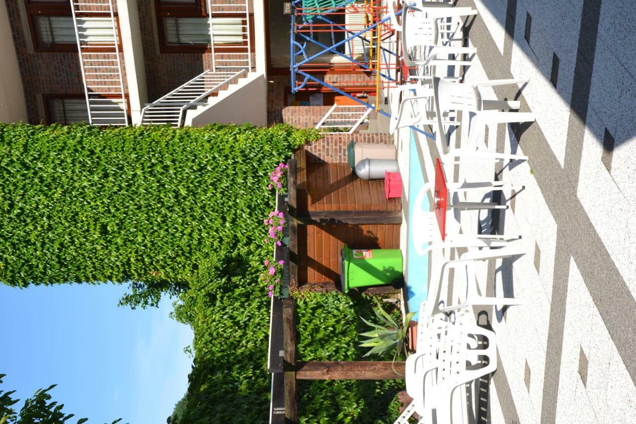 Marx Apartahotel